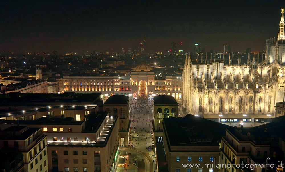 Milano - Il Duomo e la piazza vista dalla Terrazza Martini